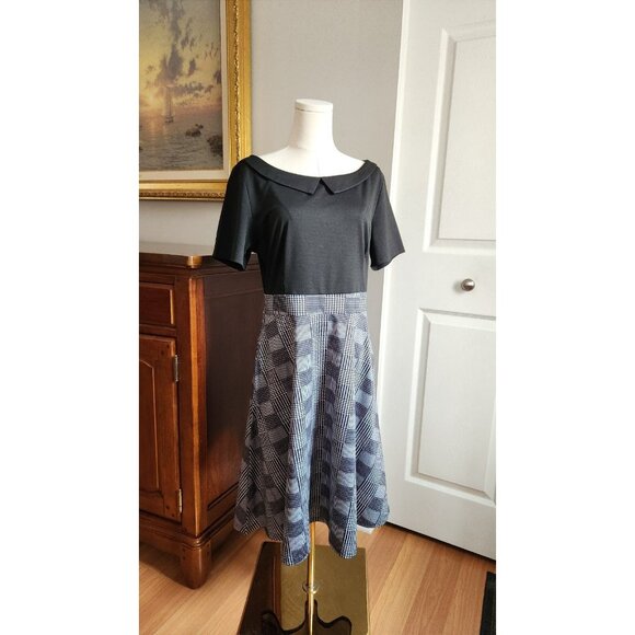 Helyo Size XL Black White Checkered Fit and Flare Semi Formal Dress - Picture 6 of 11